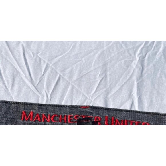 TRUE RELIGION Men’s Jean Sz 42 Manchester United Ricky Relaxed Red Embroidered - Picture 13 of 16